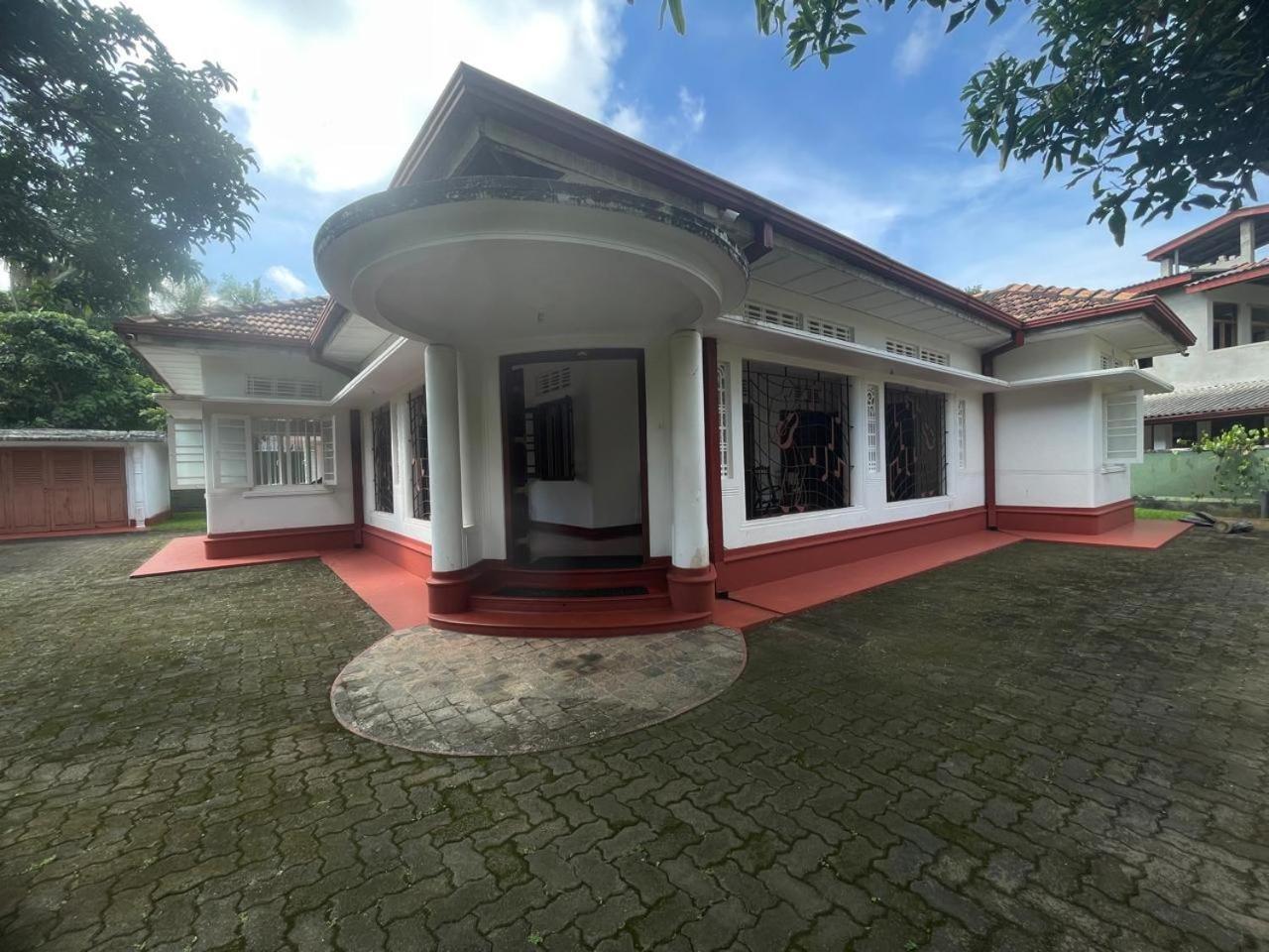 Aspire Leisure Home Ambalangoda  Bagian luar foto
