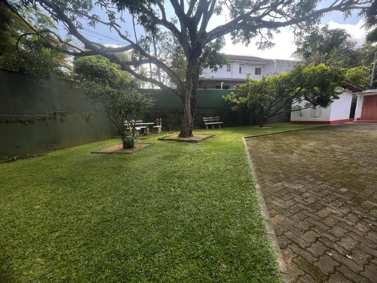 Aspire Leisure Home Ambalangoda  Bagian luar foto