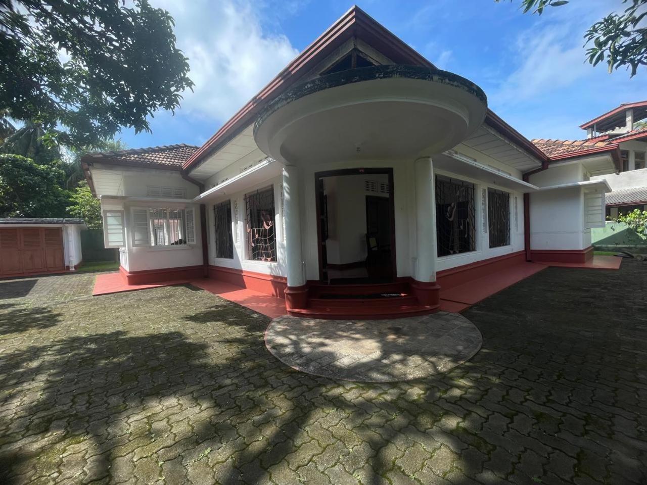 Aspire Leisure Home Ambalangoda  Bagian luar foto